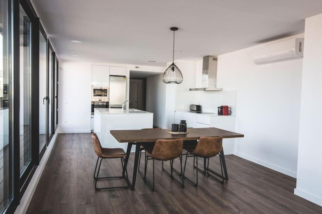 Atico Con Terraza En El Centro De Reus 아파트 외부 사진