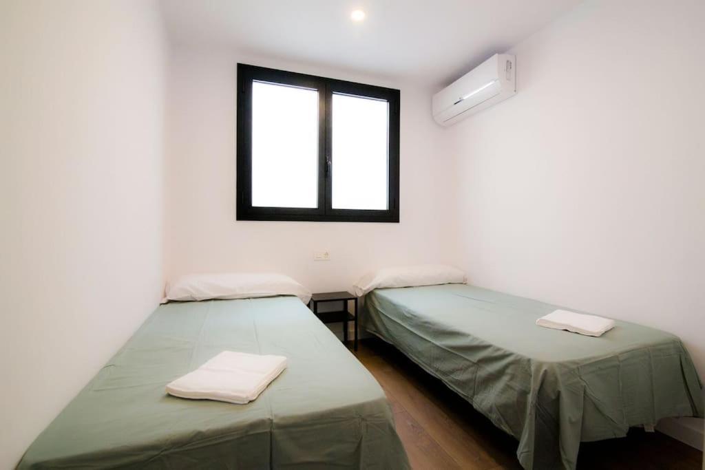 Atico Con Terraza En El Centro De Reus 아파트 외부 사진